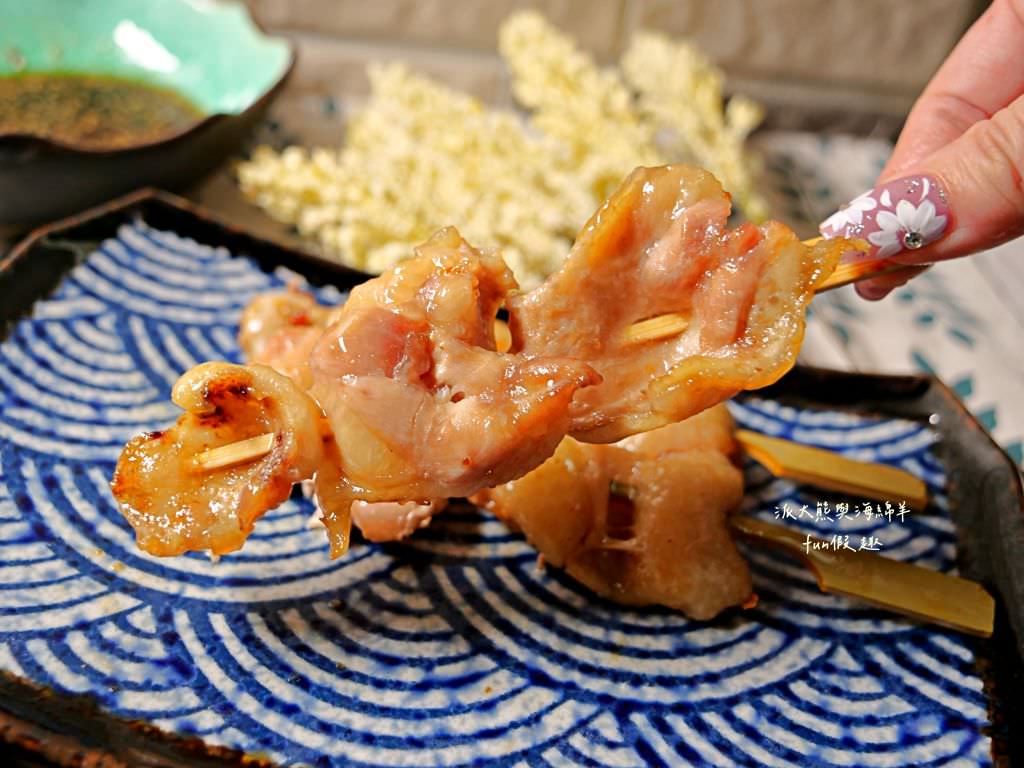 元榆中秋燒鳥串燒限定chill烤【合作體驗】︱以自家嚴選16週以上的自然放牧黑羽土雞做成燒鳥串燒，款款經典，涮上醬汁就能還原居酒屋燒鳥的好滋味!今年中秋最chill的燒鳥組合～