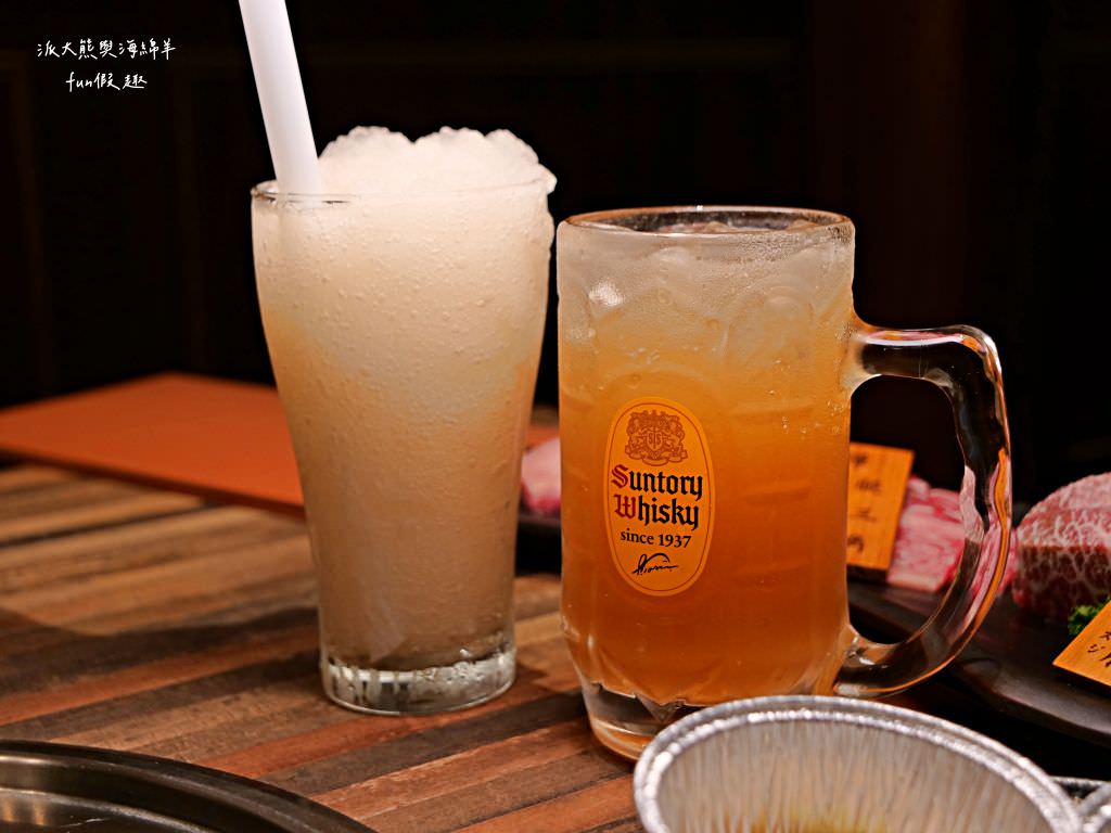 禪燒肉zen yakiniku︱探索中壢神秘巷弄，在百年牌樓建築的唯美玻璃屋，享受全程桌邊代烤!感受日本鹿兒島A5+及澳洲M9+等精緻和牛精緻饗宴，還有西班牙伊比利豬、櫻桃鴨、紐西蘭小羔羊及海鮮等其他非牛品項～