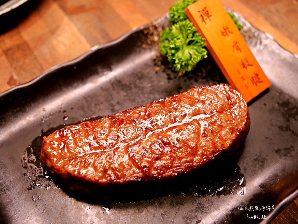 禪燒肉zen yakiniku︱探索中壢神秘巷弄，在百年牌樓建築的唯美玻璃屋，享受全程桌邊代烤!感受日本鹿兒島A5+及澳洲M9+等精緻和牛精緻饗宴，還有西班牙伊比利豬、櫻桃鴨、紐西蘭小羔羊及海鮮等其他非牛品項～