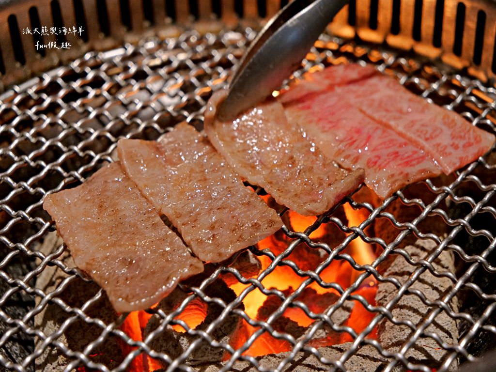 禪燒肉zen yakiniku︱探索中壢神秘巷弄，在百年牌樓建築的唯美玻璃屋，享受全程桌邊代烤!感受日本鹿兒島A5+及澳洲M9+等精緻和牛精緻饗宴，還有西班牙伊比利豬、櫻桃鴨、紐西蘭小羔羊及海鮮等其他非牛品項～