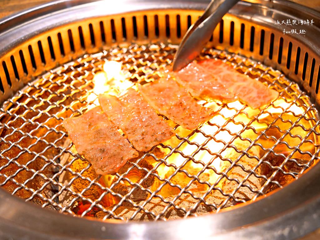 禪燒肉zen yakiniku︱探索中壢神秘巷弄，在百年牌樓建築的唯美玻璃屋，享受全程桌邊代烤!感受日本鹿兒島A5+及澳洲M9+等精緻和牛精緻饗宴，還有西班牙伊比利豬、櫻桃鴨、紐西蘭小羔羊及海鮮等其他非牛品項～