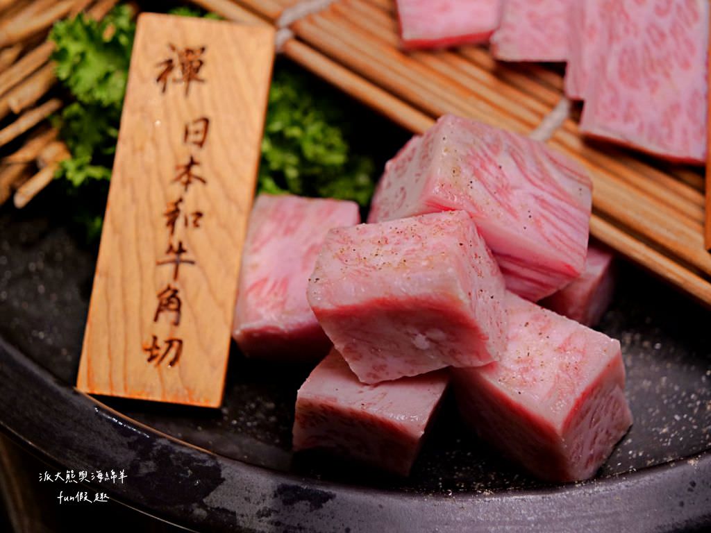 禪燒肉zen yakiniku︱探索中壢神秘巷弄，在百年牌樓建築的唯美玻璃屋，享受全程桌邊代烤!感受日本鹿兒島A5+及澳洲M9+等精緻和牛精緻饗宴，還有西班牙伊比利豬、櫻桃鴨、紐西蘭小羔羊及海鮮等其他非牛品項～