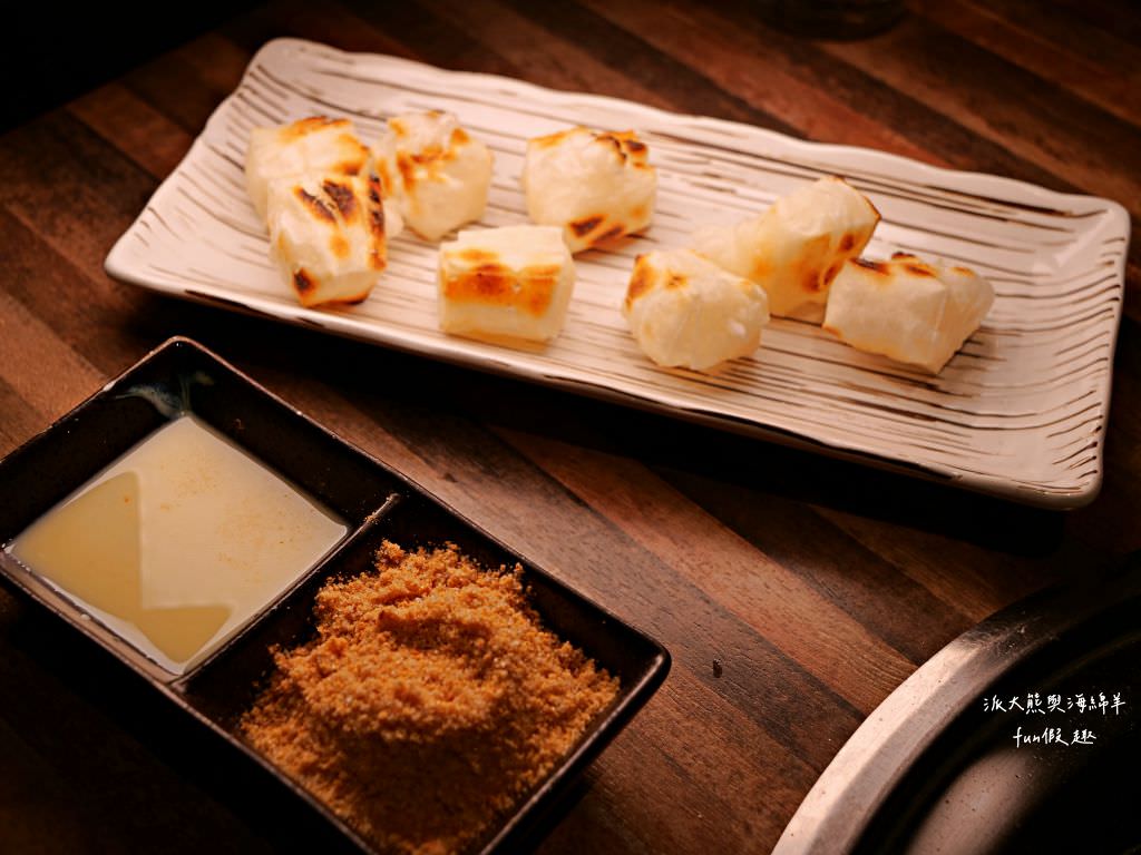 禪燒肉zen yakiniku︱探索中壢神秘巷弄，在百年牌樓建築的唯美玻璃屋，享受全程桌邊代烤!感受日本鹿兒島A5+及澳洲M9+等精緻和牛精緻饗宴，還有西班牙伊比利豬、櫻桃鴨、紐西蘭小羔羊及海鮮等其他非牛品項～