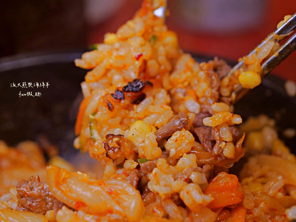 富客中韓料理︱草屯郊區、隱藏南開科技大學附近的神秘合菜餐廳，結合韓國料理與台式熱炒的雙重味蕾饗宴（原草屯鎮中興路上的富客平價快炒）～一次2種享受!