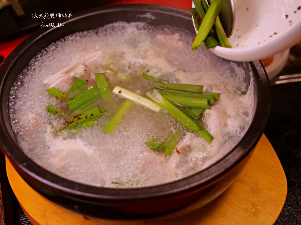 富客中韓料理︱草屯郊區、隱藏南開科技大學附近的神秘合菜餐廳，結合韓國料理與台式熱炒的雙重味蕾饗宴（原草屯鎮中興路上的富客平價快炒）～一次2種享受!