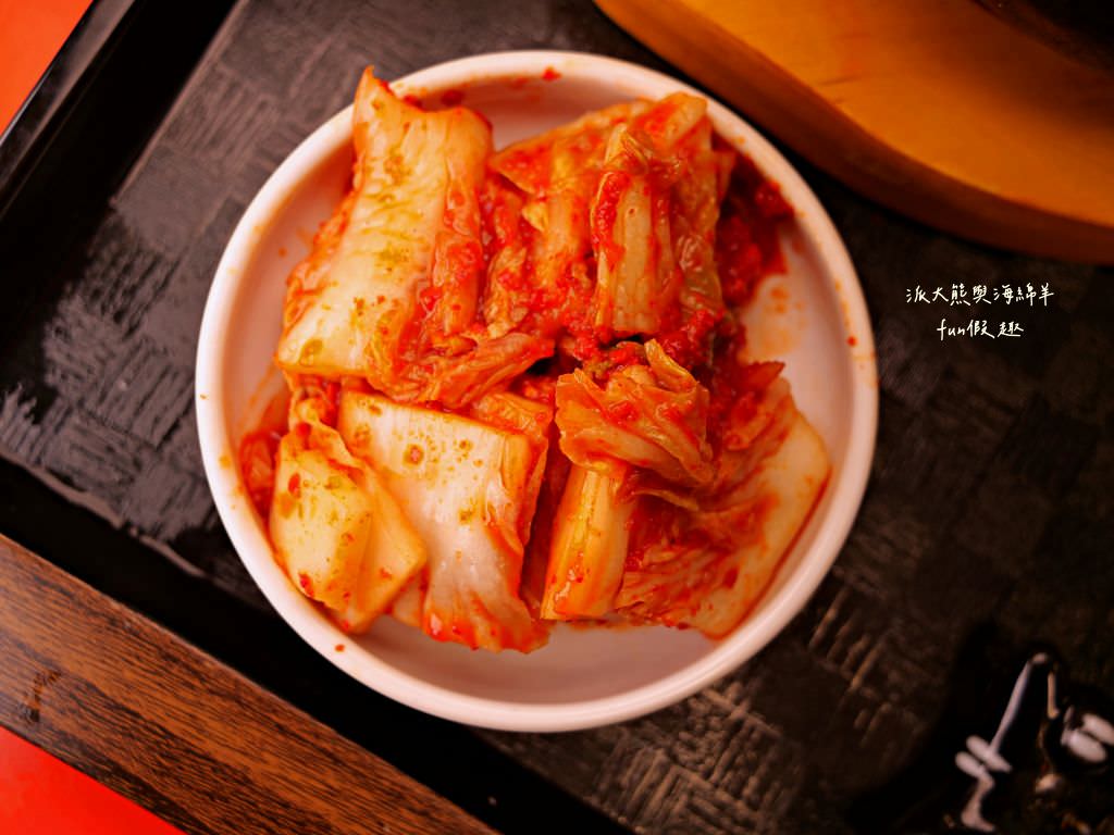 富客中韓料理︱草屯郊區、隱藏南開科技大學附近的神秘合菜餐廳，結合韓國料理與台式熱炒的雙重味蕾饗宴（原草屯鎮中興路上的富客平價快炒）～一次2種享受!