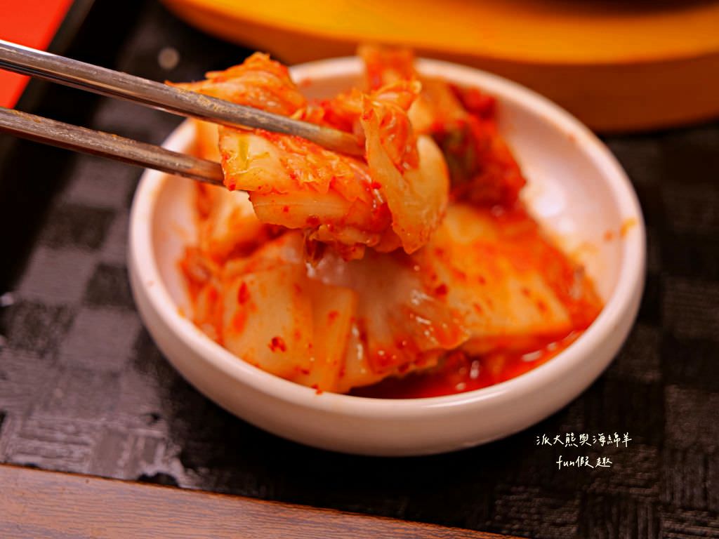 富客中韓料理︱草屯郊區、隱藏南開科技大學附近的神秘合菜餐廳，結合韓國料理與台式熱炒的雙重味蕾饗宴（原草屯鎮中興路上的富客平價快炒）～一次2種享受!