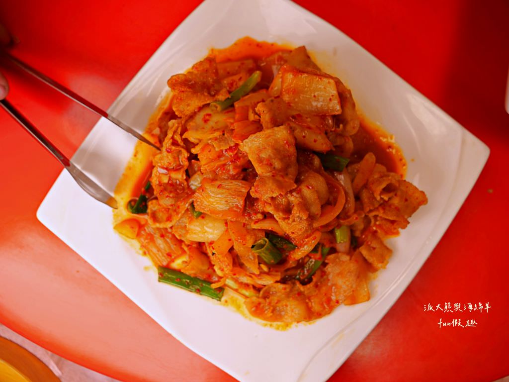 富客中韓料理︱草屯郊區、隱藏南開科技大學附近的神秘合菜餐廳，結合韓國料理與台式熱炒的雙重味蕾饗宴（原草屯鎮中興路上的富客平價快炒）～一次2種享受!