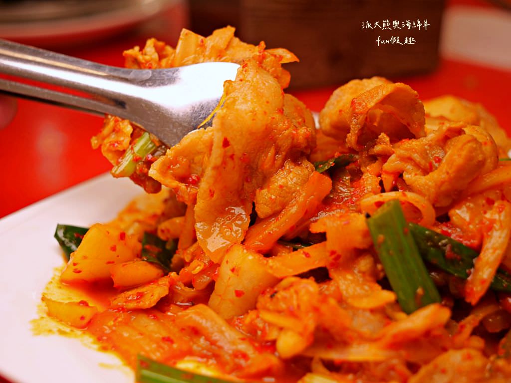 富客中韓料理︱草屯郊區、隱藏南開科技大學附近的神秘合菜餐廳，結合韓國料理與台式熱炒的雙重味蕾饗宴（原草屯鎮中興路上的富客平價快炒）～一次2種享受!