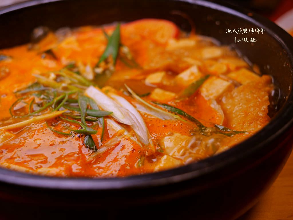 富客中韓料理︱草屯郊區、隱藏南開科技大學附近的神秘合菜餐廳，結合韓國料理與台式熱炒的雙重味蕾饗宴（原草屯鎮中興路上的富客平價快炒）～一次2種享受!