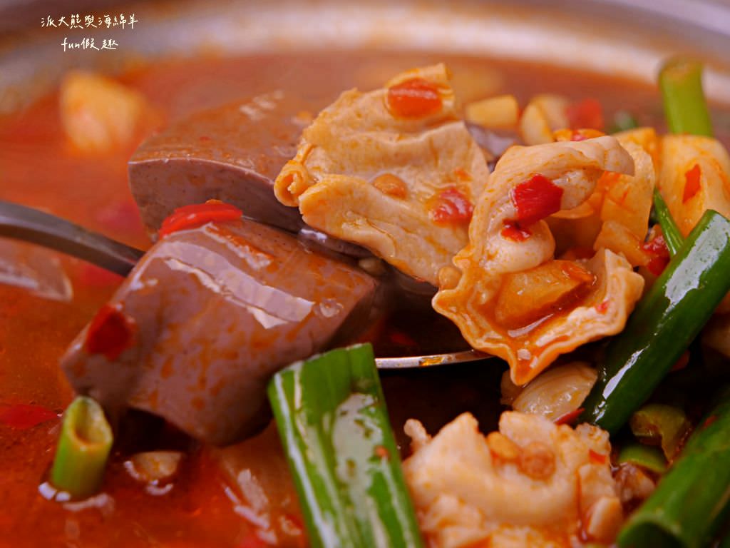 富客中韓料理︱草屯郊區、隱藏南開科技大學附近的神秘合菜餐廳，結合韓國料理與台式熱炒的雙重味蕾饗宴（原草屯鎮中興路上的富客平價快炒）～一次2種享受!