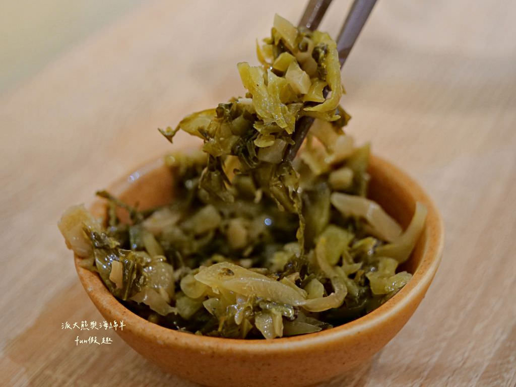 陪我.吃麺 幸福堂中壢店︱桃園中壢中平商圈美食快閃之旅，邂逅韓系小清新麵館與滿滿幸福味的黑糖珍珠真鮮奶～一次2家!