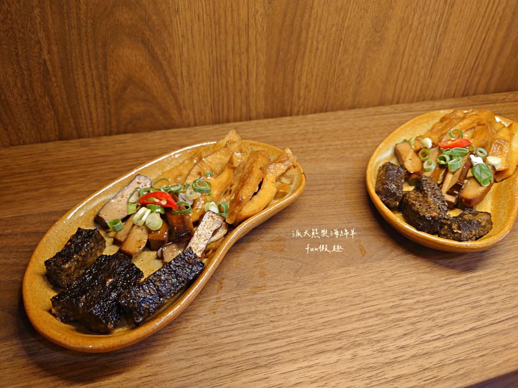 陪我.吃麺 幸福堂中壢店︱桃園中壢中平商圈美食快閃之旅，邂逅韓系小清新麵館與滿滿幸福味的黑糖珍珠真鮮奶～一次2家!