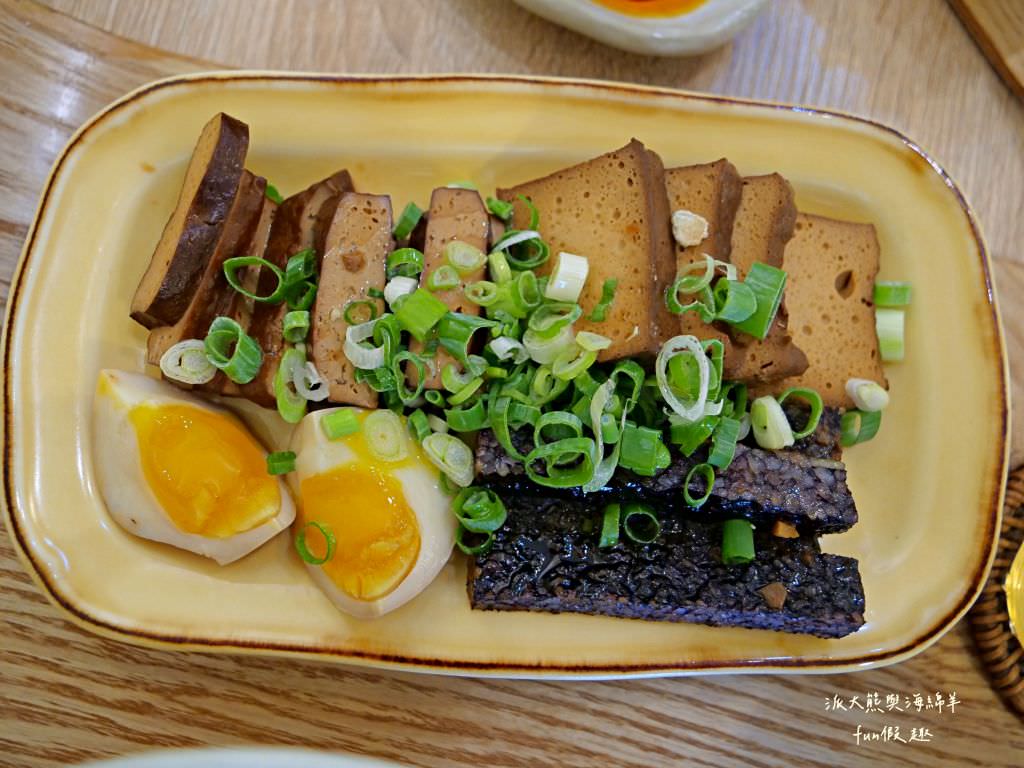 陪我.吃麺 幸福堂中壢店︱桃園中壢中平商圈美食快閃之旅，邂逅韓系小清新麵館與滿滿幸福味的黑糖珍珠真鮮奶～一次2家!