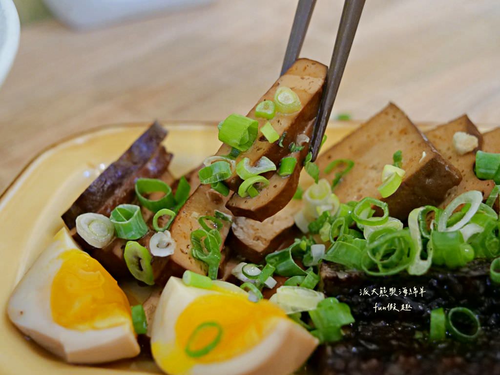 陪我.吃麺 幸福堂中壢店︱桃園中壢中平商圈美食快閃之旅，邂逅韓系小清新麵館與滿滿幸福味的黑糖珍珠真鮮奶～一次2家!