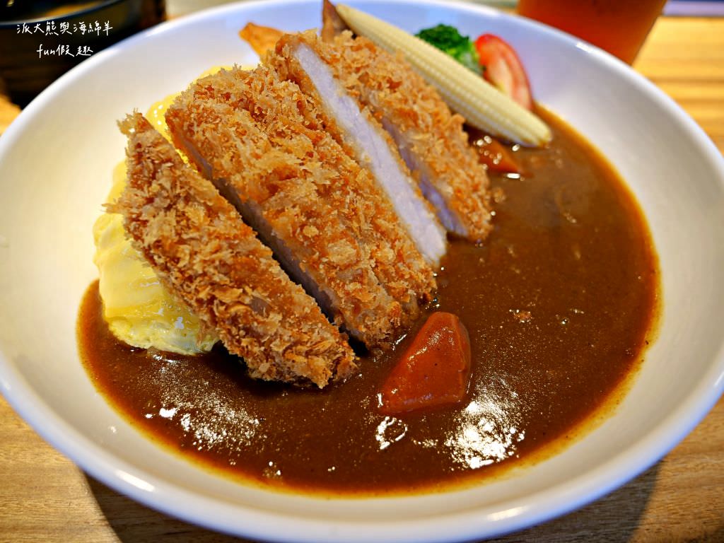 唐元食事︱南投中興新村光明市場裡竟然藏著神祕日式丼飯與咖哩飯,老闆全身散發職人氣場,真材實料且物美價廉讓人超滿足!!!派大熊心中草屯中興咖哩第1名~ - 第12張圖 唐元食事︱南投中興新村光明市場裡竟然藏著神祕日式丼飯與咖哩飯,老闆全身散發職人氣場,真材實料且物美價廉讓人超滿足!!!派大熊心中草屯中興咖哩第1名~