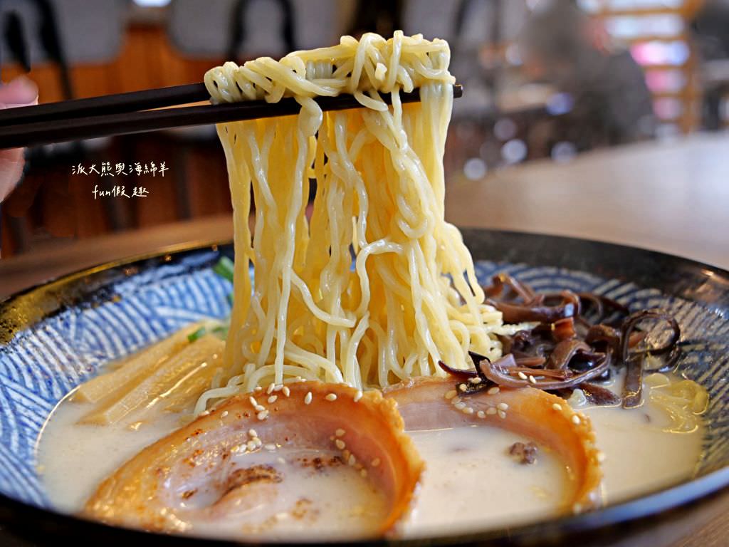 甲拉麵-復興大智店︱鄰近臺中後火車站與大魯閣新時代購物中心，路邊轉角充滿屋台風情的平價日式拉麵，口味眾多更可以免費續麵1次!!!