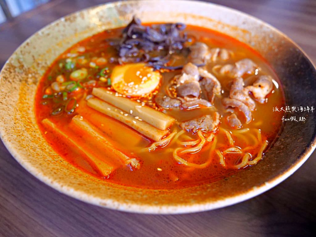 甲拉麵-復興大智店︱鄰近臺中後火車站與大魯閣新時代購物中心，路邊轉角充滿屋台風情的平價日式拉麵，口味眾多更可以免費續麵1次!!!