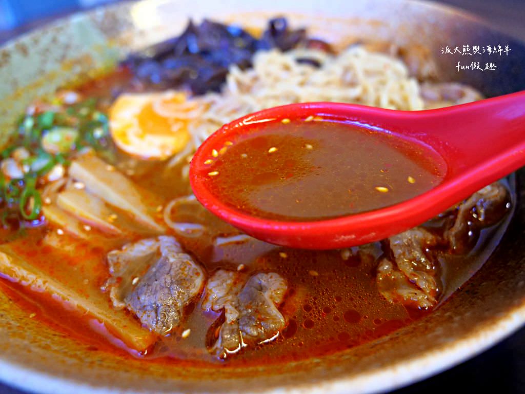 甲拉麵-復興大智店︱鄰近臺中後火車站與大魯閣新時代購物中心，路邊轉角充滿屋台風情的平價日式拉麵，口味眾多更可以免費續麵1次!!!