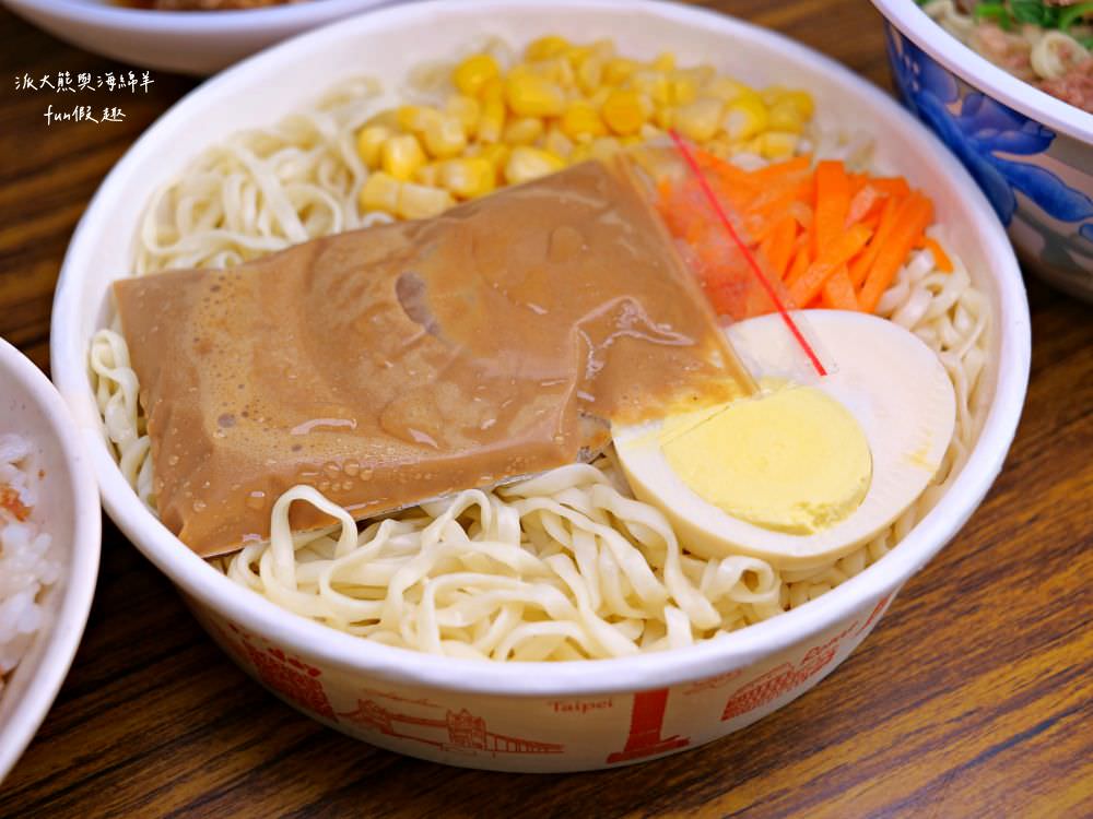 友德意麵︱南投市公有零售市場騎樓必吃在地美食,曾經榮獲美食金牌獎,飄香屹立超過50年的南投意麵,搭配獨家特製辣醬味道更美味~ - 第21張圖 友德意麵︱南投市公有零售市場騎樓必吃在地美食,曾經榮獲美食金牌獎,飄香屹立超過50年的南投意麵,搭配獨家特製辣醬味道更美味~