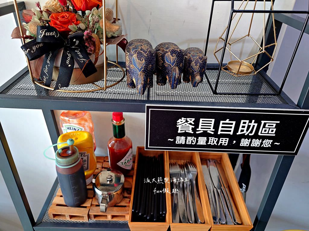呷島早午餐︱草屯早午餐再1發，魂牽夢縈的焗皮蛋餅搭配穿上金黃奶油的酥厚吐司，來呷島一起大聲說歐嗨唷Ohayo!!! 蹦啾Bonjour!!!～112.9