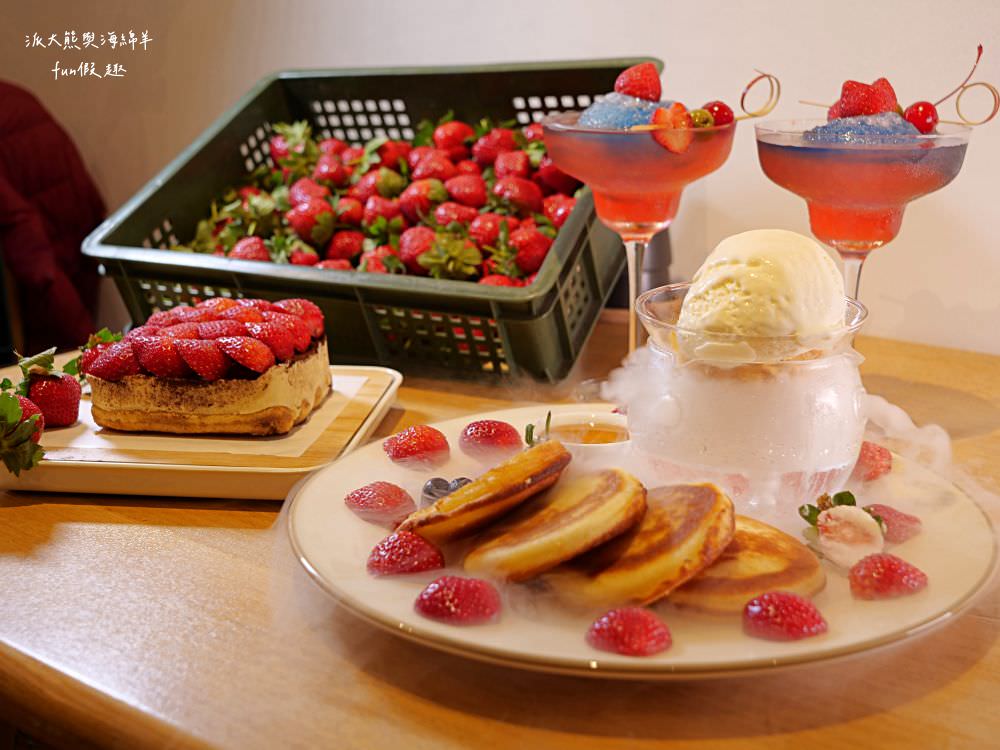 三筋-南投1號店︱草屯戀冬之夜，今年聖誕就相約三筋南投1號店尋找寶石戒指，品味爆滿起司焗烤豬排、草莓鬆餅、草莓提拉米蘇等期間限定餐點，享受最浪漫的莓好食刻!!@合作體驗