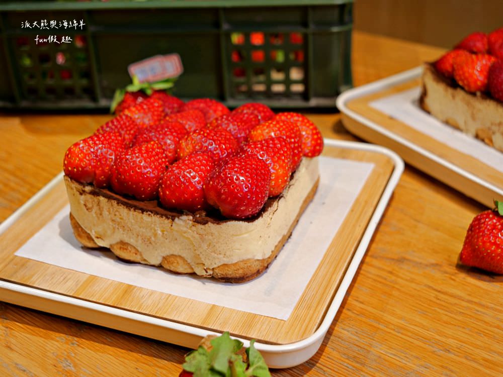 三筋-南投1號店︱草屯戀冬之夜，今年聖誕就相約三筋南投1號店尋找寶石戒指，品味爆滿起司焗烤豬排、草莓鬆餅、草莓提拉米蘇等期間限定餐點，享受最浪漫的莓好食刻!!@合作體驗