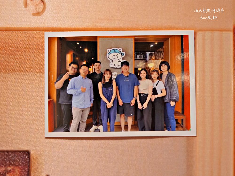 三筋-南投1號店︱草屯戀冬之夜，今年聖誕就相約三筋南投1號店尋找寶石戒指，品味爆滿起司焗烤豬排、草莓鬆餅、草莓提拉米蘇等期間限定餐點，享受最浪漫的莓好食刻!!@合作體驗