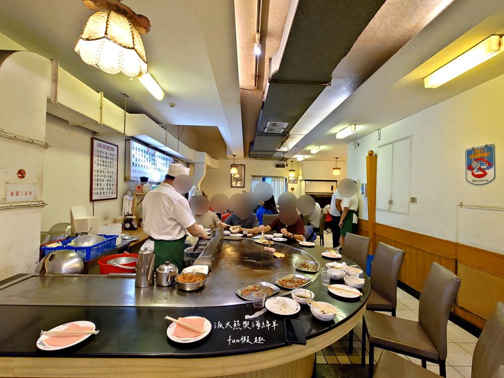 新亞鐵板燒︱臺北信義少見平價鐵板燒餐廳，鄰近捷運永春站與象山站，堪稱大都會地區裡鐵板燒CP值的天花板，師傅好手藝讓人大飽口福～