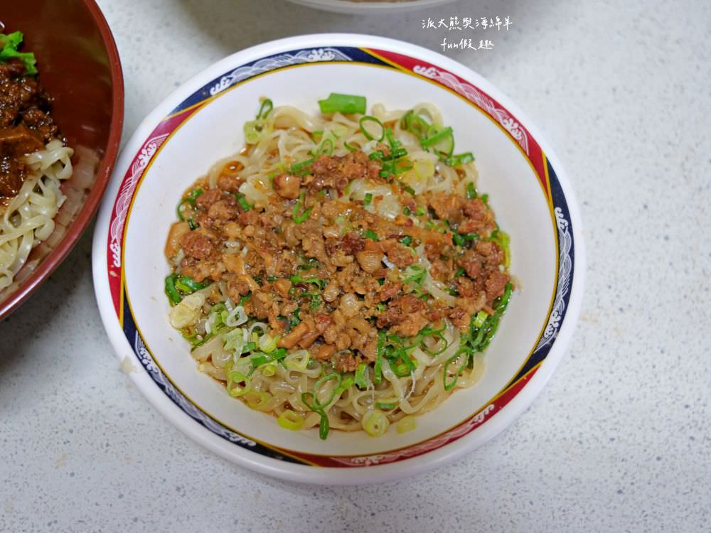 源振發製麵廠南投意麵︱在南投公有菜市場邂逅南投意麵起源地，品嚐傳承逾百年經典不敗的在地美食!遵循古法製作的南投意麵生麵條，更是探訪南投市必買伴手禮!!!營業到晚上6點唷～