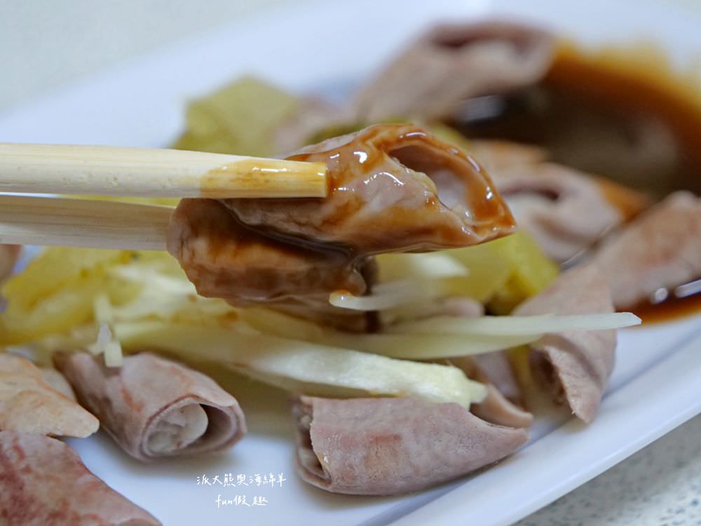 源振發製麵廠南投意麵︱在南投公有菜市場邂逅南投意麵起源地,品嚐傳承逾百年經典不敗的在地美食!遵循古法製作的南投意麵生麵條,更是探訪南投市必買伴手禮!!!營業到晚上6點唷~ - 第23張圖 源振發製麵廠南投意麵︱在南投公有菜市場邂逅南投意麵起源地,品嚐傳承逾百年經典不敗的在地美食!遵循古法製作的南投意麵生麵條,更是探訪南投市必買伴手禮!!!營業到晚上6點唷~