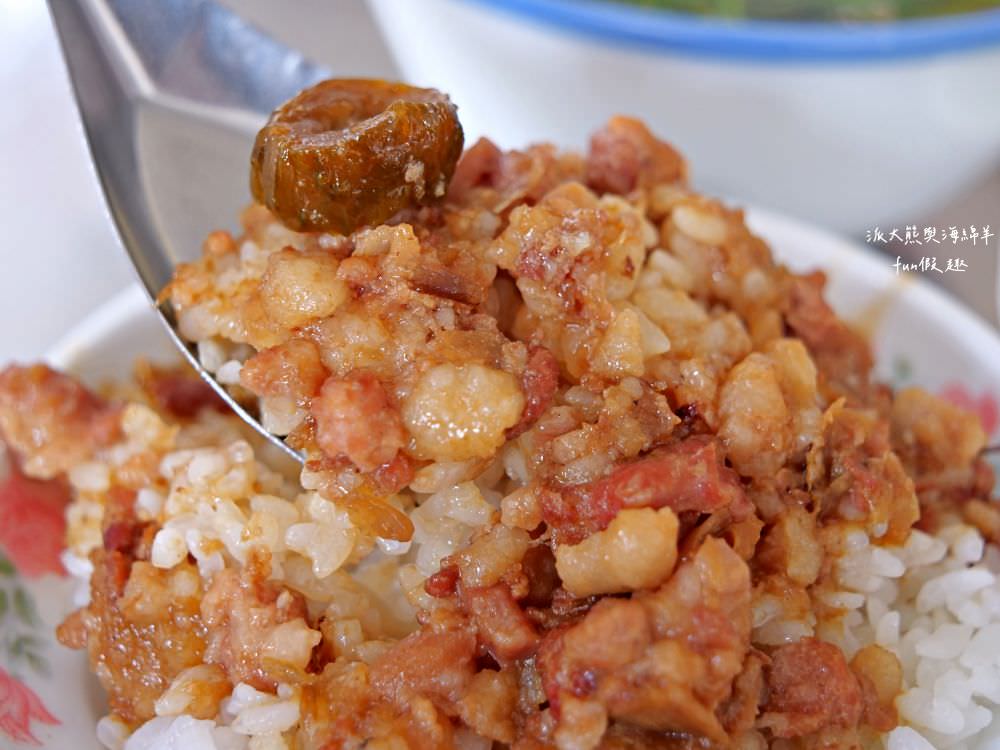 葉家意麵老店-南陽店︱屹立南投市南陽市場數十年的南投意麵,餐點美味份量大,是充滿在地特色的傳統日常早午餐~位址是921重建後,葉家意麵有2家,目前連孫輩都也在幫忙囉! - 第21張圖 葉家意麵老店-南陽店︱屹立南投市南陽市場數十年的南投意麵,餐點美味份量大,是充滿在地特色的傳統日常早午餐~位址是921重建後,葉家意麵有2家,目前連孫輩都也在幫忙囉!