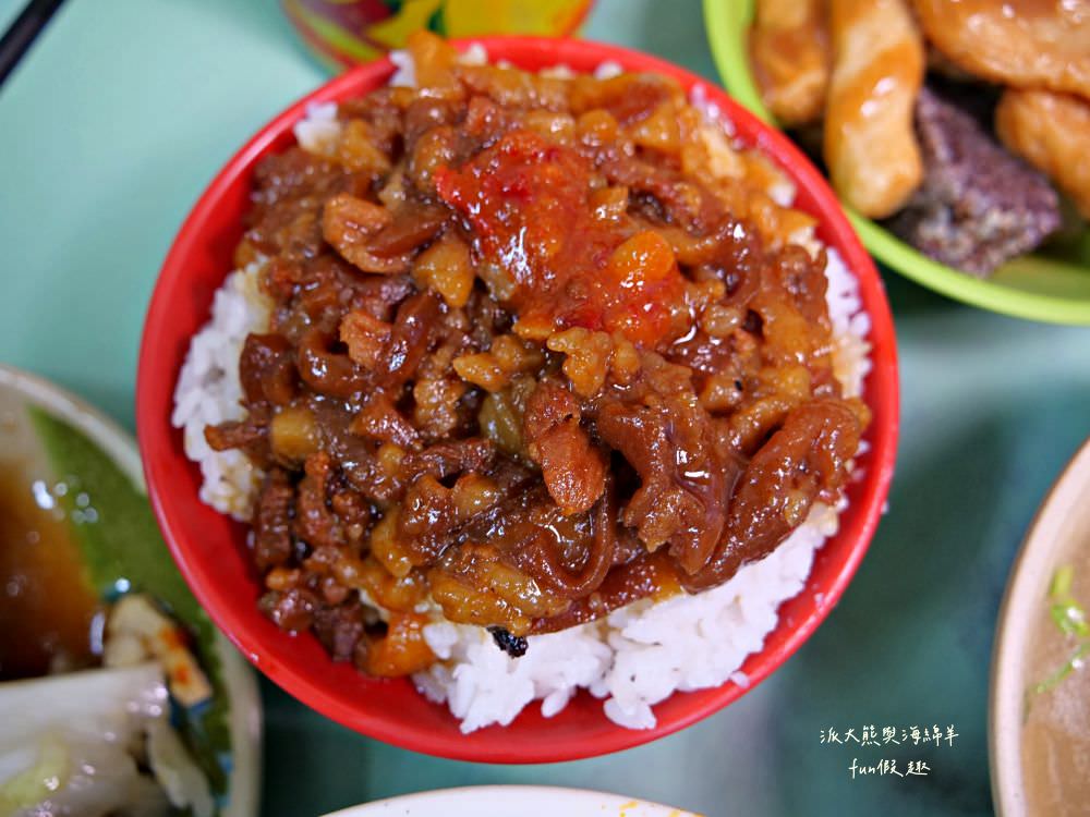社子美食必吃!社子楊家小吃、社子古早味豆花、社子島島頭公園︱來臺北士林社子大嗑在地銅板美食與傳統古早味下午茶，在基隆河與淡水河交匯處遠眺關渡大橋，享受悠閒愜意半日遊～112.10