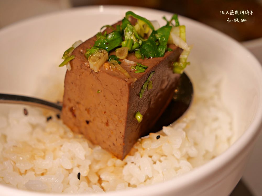 SS65醬湯研究院︱草屯絕美貨櫃屋美食再+1,精心燉煮5種口味秘製老火湯&主廚限定早午餐及特餐,搭配多項獨家特調醬汁,讓人從早到晚都吃不膩,好吃好看又好拍!!!(原姚吱吱秘制老火湯麻辣燙)~ - 第18張圖 SS65醬湯研究院︱草屯絕美貨櫃屋美食再+1,精心燉煮5種口味秘製老火湯&主廚限定早午餐及特餐,搭配多項獨家特調醬汁,讓人從早到晚都吃不膩,好吃好看又好拍!!!(原姚吱吱秘制老火湯麻辣燙)~