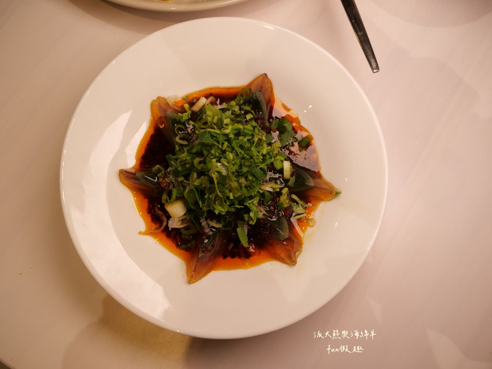 SS65醬湯研究院︱草屯絕美貨櫃屋美食再+1，精心燉煮5種口味秘製老火湯&主廚限定早午餐及特餐，搭配多項獨家特調醬汁，讓人從早到晚都吃不膩，好吃好看又好拍!!!（原姚吱吱秘制老火湯麻辣燙）～