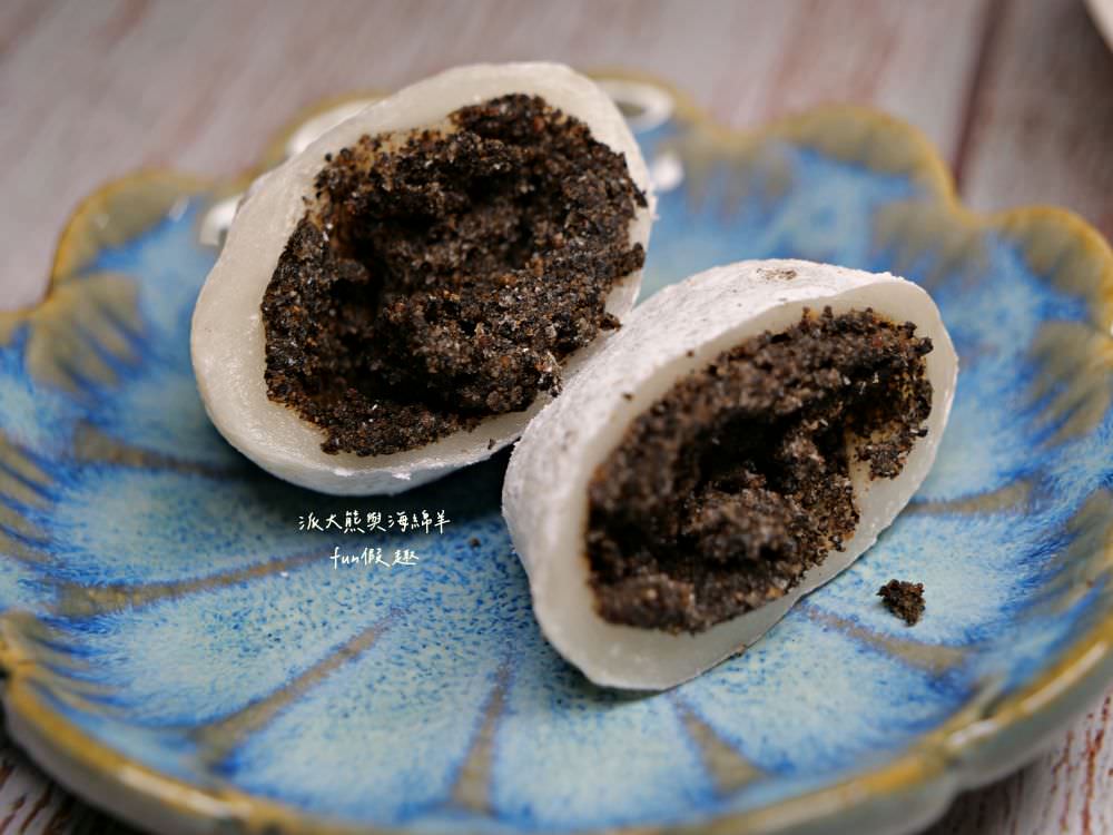 曾傳手工麻糬︱花蓮遊玩必買伴手禮，開業至今屹立超過80年，純手工製作麻糬每顆只要10元銅板價!!!挑戰同業最低價，現買現吃新鮮美味，是歷久彌新的古早好滋味～