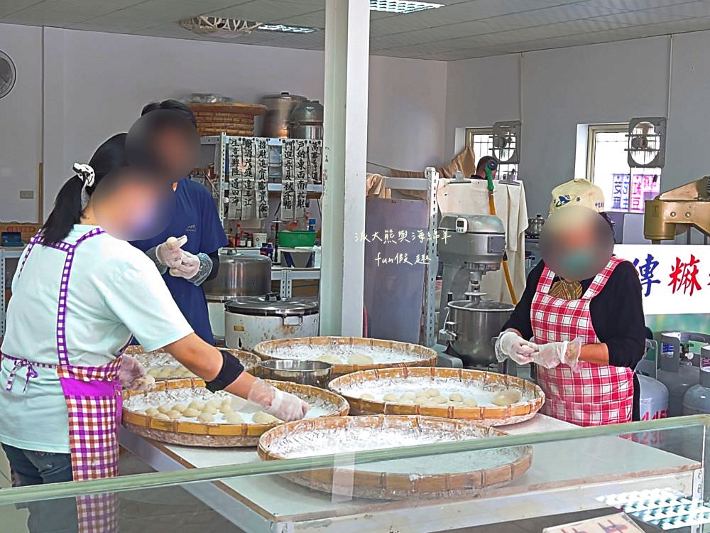 曾傳手工麻糬︱花蓮遊玩必買伴手禮，開業至今屹立超過80年，純手工製作麻糬每顆只要10元銅板價!!!挑戰同業最低價，現買現吃新鮮美味，是歷久彌新的古早好滋味～