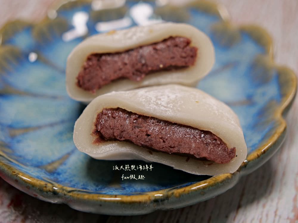 曾傳手工麻糬︱花蓮遊玩必買伴手禮，開業至今屹立超過80年，純手工製作麻糬每顆只要10元銅板價!!!挑戰同業最低價，現買現吃新鮮美味，是歷久彌新的古早好滋味～