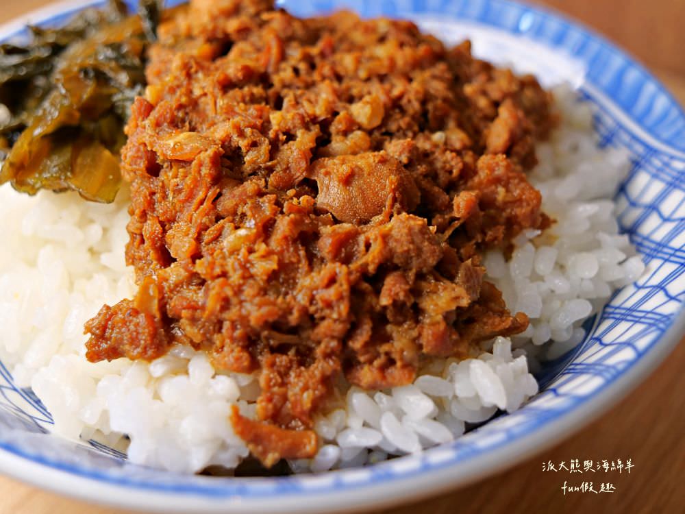 林記飯館-草屯店︱草屯明賢街平價古早味小吃，老闆精心調配國民美食滷肉飯，肥瘦口味任君挑選，搭配暖胃飄香燉盅湯品及精緻滷味小菜，構築簡單樸實在地好滋味～@合作體驗