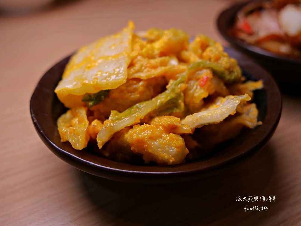 林記飯館-草屯店︱草屯明賢街平價古早味小吃，老闆精心調配國民美食滷肉飯，肥瘦口味任君挑選，搭配暖胃飄香燉盅湯品及精緻滷味小菜，構築簡單樸實在地好滋味～@合作體驗