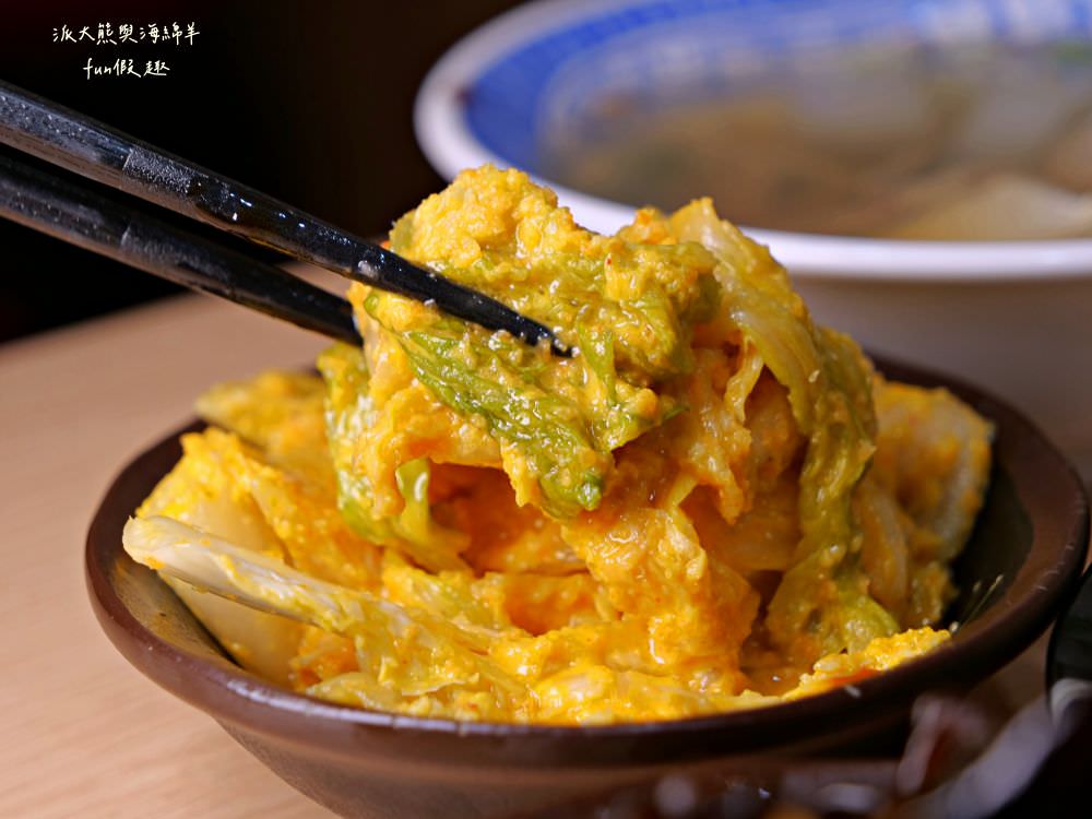 林記飯館-草屯店︱草屯明賢街平價古早味小吃，老闆精心調配國民美食滷肉飯，肥瘦口味任君挑選，搭配暖胃飄香燉盅湯品及精緻滷味小菜，構築簡單樸實在地好滋味～@合作體驗