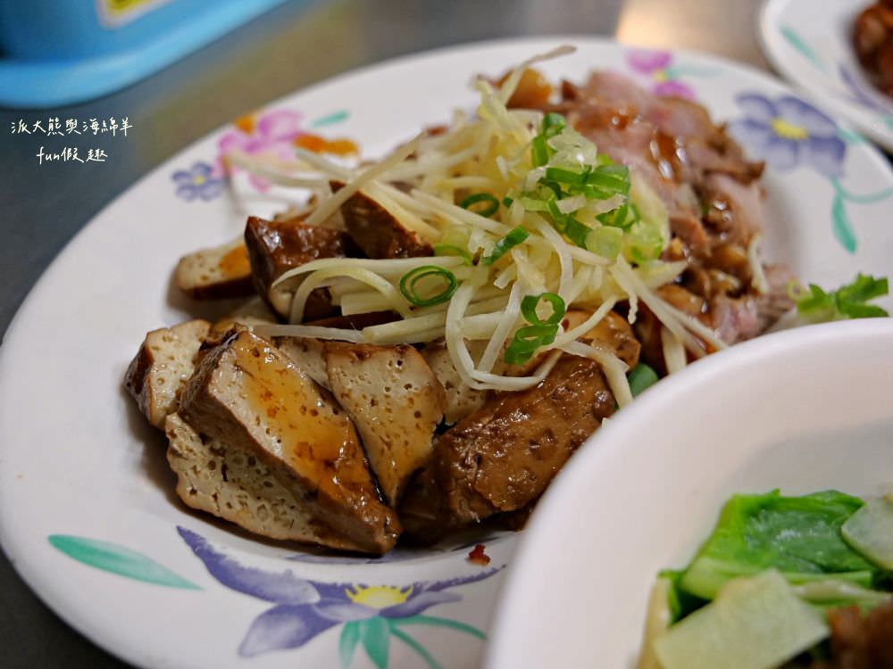 玉森宵餚︱草屯深夜食堂，在地人的口袋名單，隱藏街巷間的宵夜美食，簡樸滋味越晚越飄香!!下午5點半開賣～