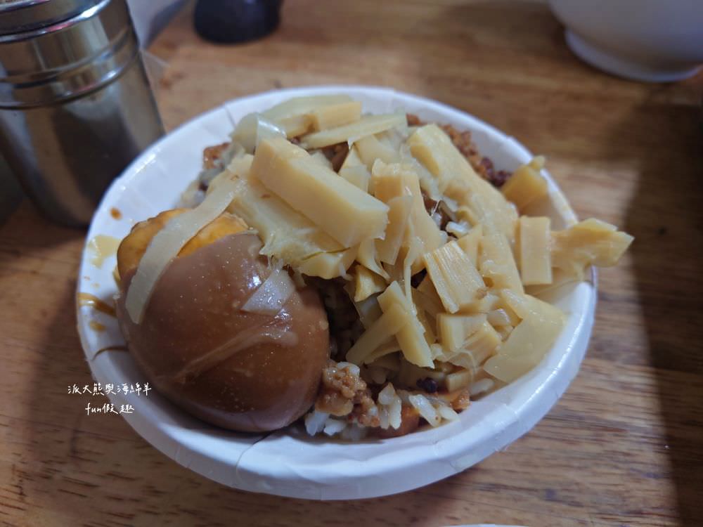 蘇澳港廟口廖榮川米糕︱超過50年的宜蘭南方澳獨特米糕飯,隱藏南天宮金媽祖廟巷子裡的古早味在地美食,餐點美味便宜實在~ - 第14張圖 蘇澳港廟口廖榮川米糕︱超過50年的宜蘭南方澳獨特米糕飯,隱藏南天宮金媽祖廟巷子裡的古早味在地美食,餐點美味便宜實在~