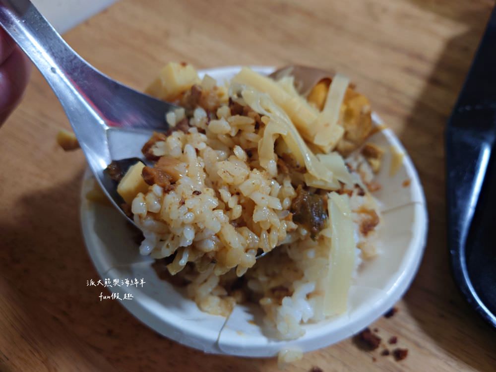 蘇澳港廟口廖榮川米糕︱超過50年的宜蘭南方澳獨特米糕飯，隱藏南天宮金媽祖廟巷子裡的古早味在地美食，餐點美味便宜實在～