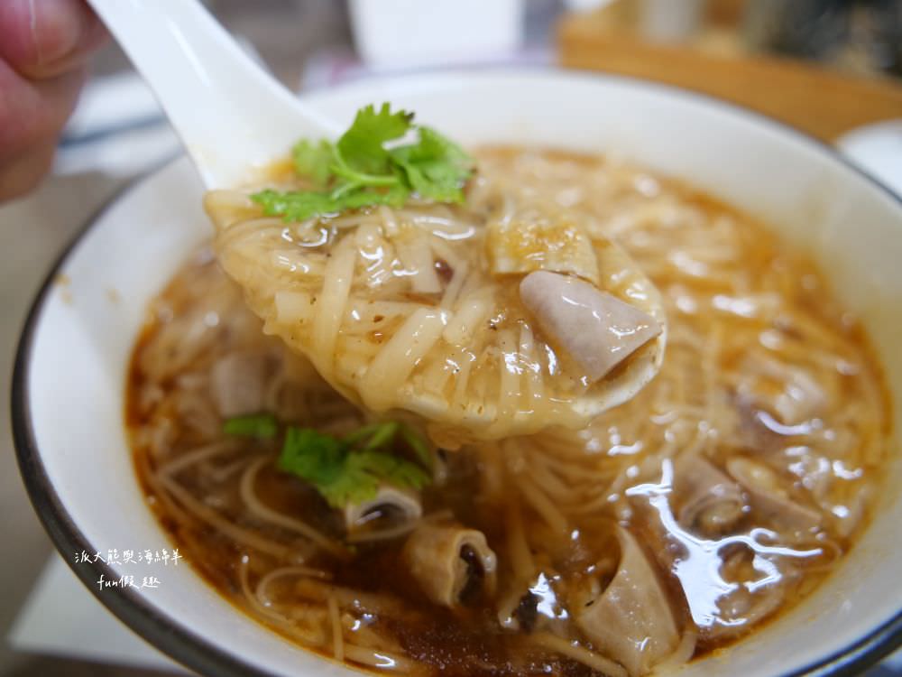 食朝食晝麵舖︱隱藏苗栗大湖菜市場Google4.8顆星在地美食，注入復古與文青元素讓傳統客家麵館充滿質感氛圍，餐點好吃平價CP值爆高!!!就算N訪也不膩～
