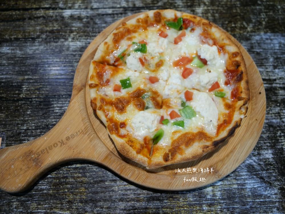 三隻無尾熊Three Koalas︱免飛南半球，在花蓮就能享受道地澳洲料理，從前菜、正餐、輕食、甜點、披薩、飲品、調酒等多元餐點應有盡有，餐點平價美味，店內更設置兒童遊憩專屬小天地，可以滿足大小朋友們各種需求!!!2009年開幕～