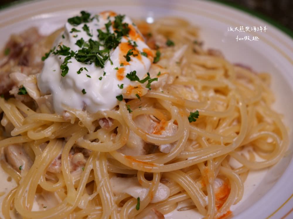 三隻無尾熊Three Koalas︱免飛南半球，在花蓮就能享受道地澳洲料理，從前菜、正餐、輕食、甜點、披薩、飲品、調酒等多元餐點應有盡有，餐點平價美味，店內更設置兒童遊憩專屬小天地，可以滿足大小朋友們各種需求!!!2009年開幕～