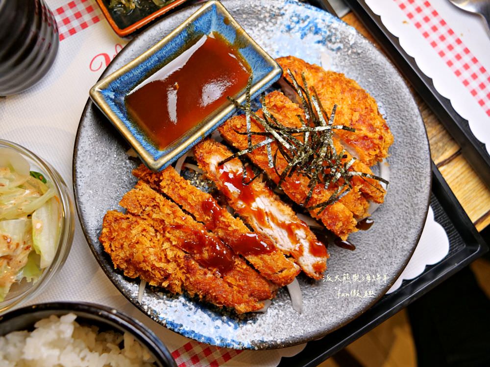 一喆日式料理︱來一喆尋找美食大秘寶，挑戰海王類香酥大魷魚，近南開科技大學的新興日式料理店，生魚片、壽司、定食一應俱全～2024年6月改為《伊賀食堂》