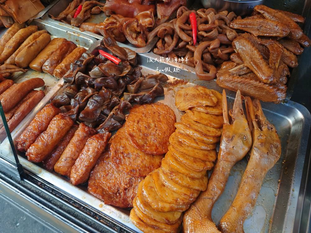 儂來港式滷味｜草屯碧山路路邊系美食，在地人不想告訴你的口袋名單，獨特港式乾滷味每日午後三點開賣，食材有限賣完為止，晚來就只能下回請早!!!