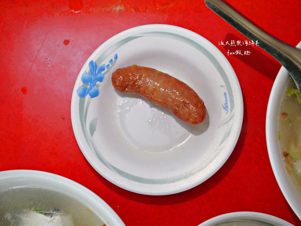 學甲虱目魚粥老店︱學甲人從小吃到大的老字號在地美食，新鮮肥美無刺虱目魚湯，讓人從早到晚都吃不膩!!感覺是下個必比登! 早上5點就開賣，食尚玩家採訪過喔～(附2024年菜單)